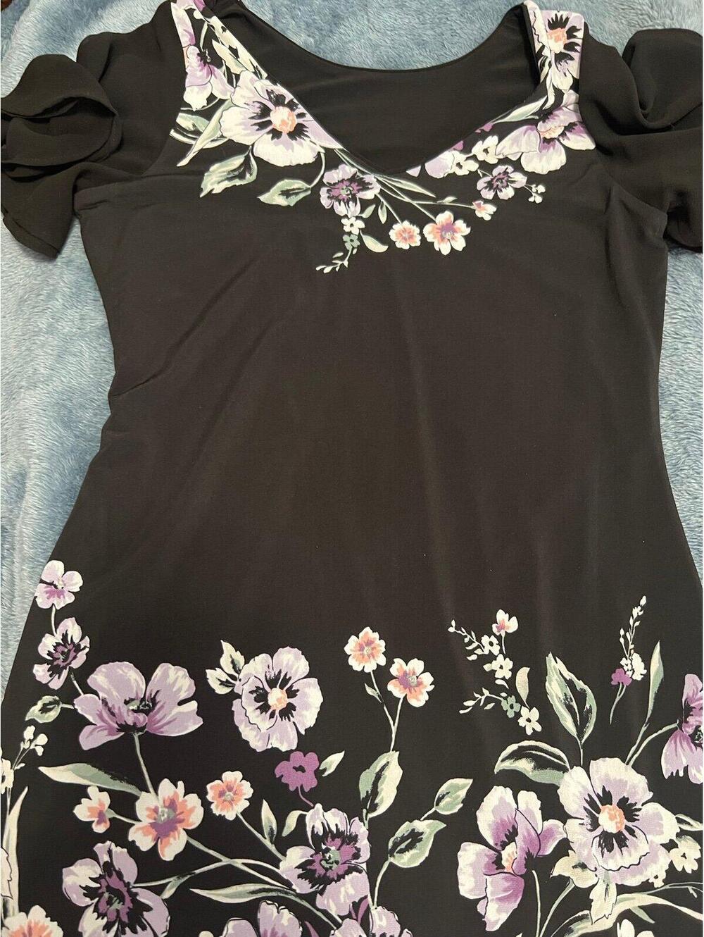 White House Black Market Black Floral Puff Sleeve Dress SP - Picture 6 of 7